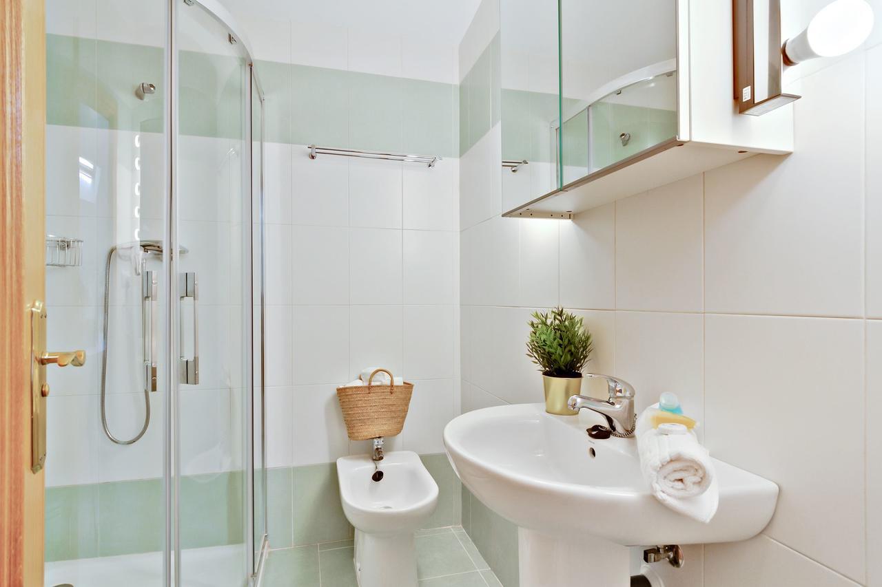 Appartamento Del Parque Flats - Ollerias Duplex Málaga Esterno foto